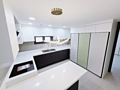 테라스가 끝내주는!! 초역세권 빌라 썸네일 6